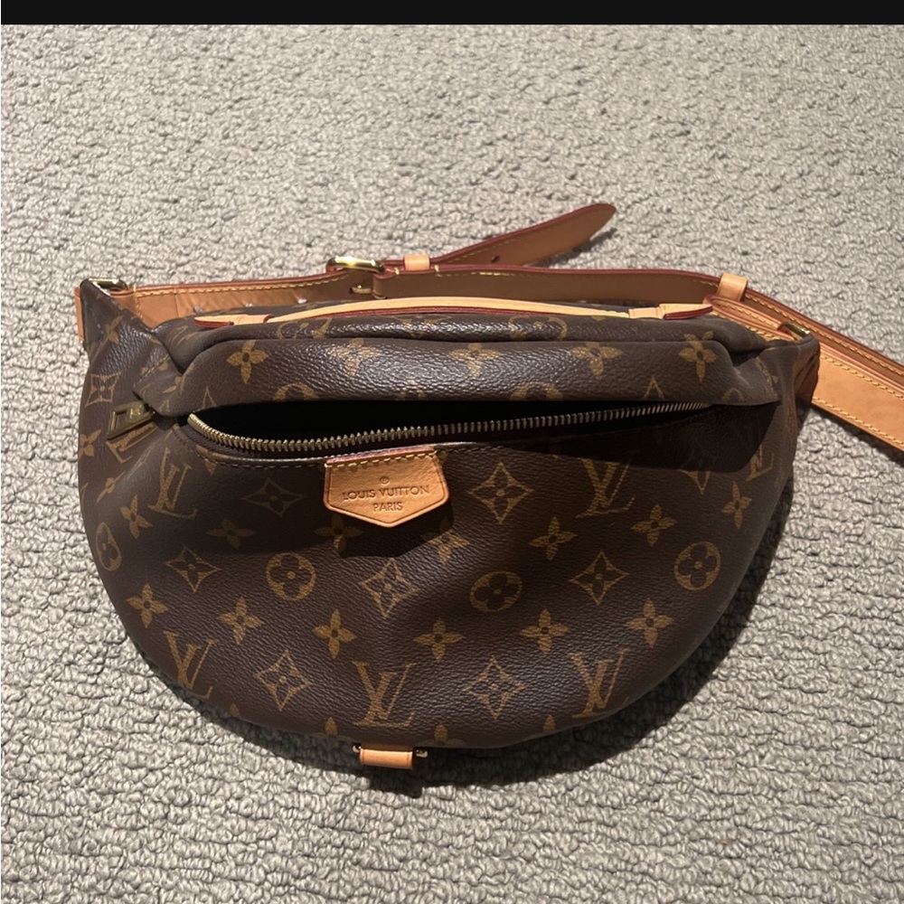 Authentic Louis Vuitton Bumbag